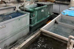 アルミニウム化成処理（クロムフリー及び三価クロム）の設備